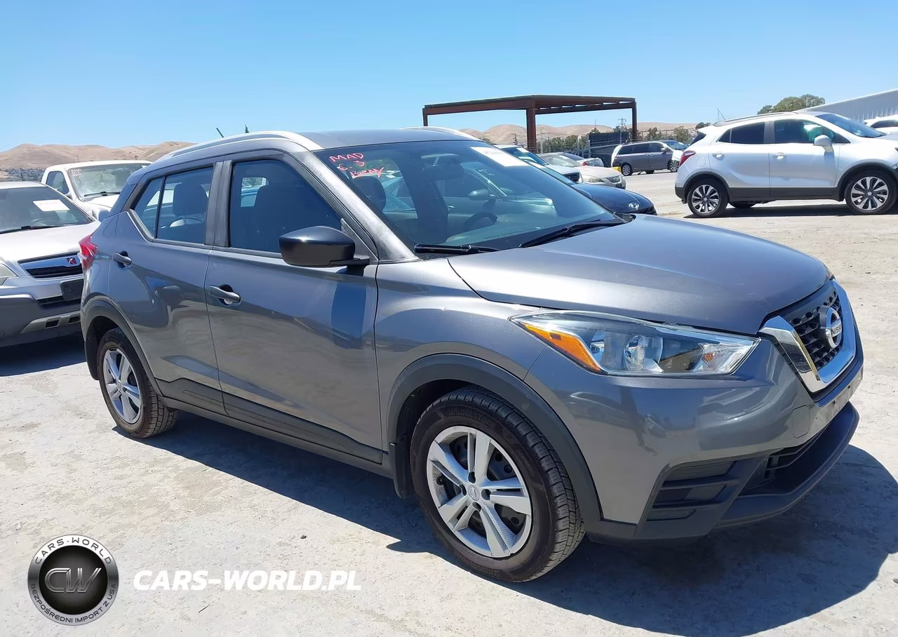2018 Nissan Kicks S