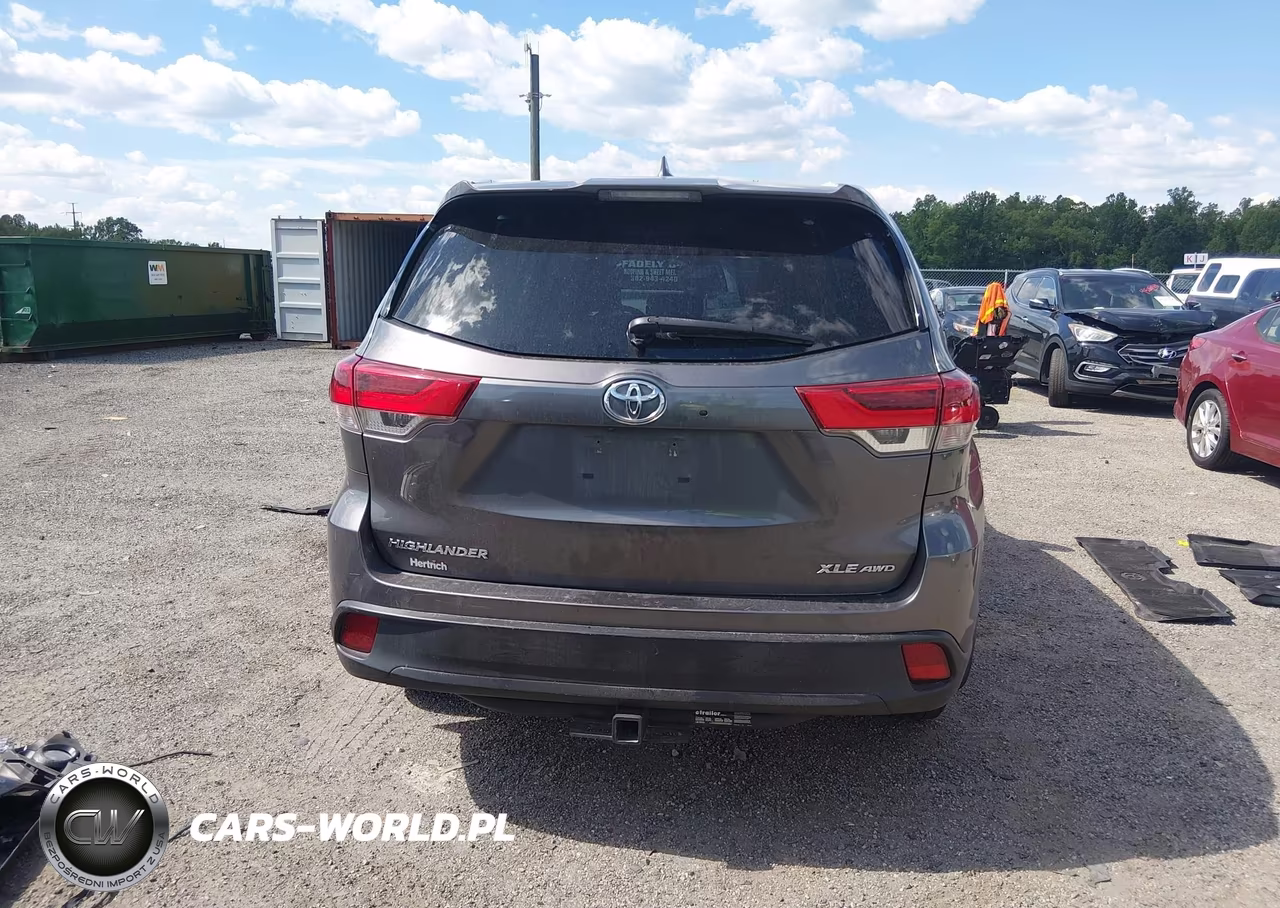 2019 Toyota Highlander Xle VIN:5TDJZRFH3KS597978 - 17