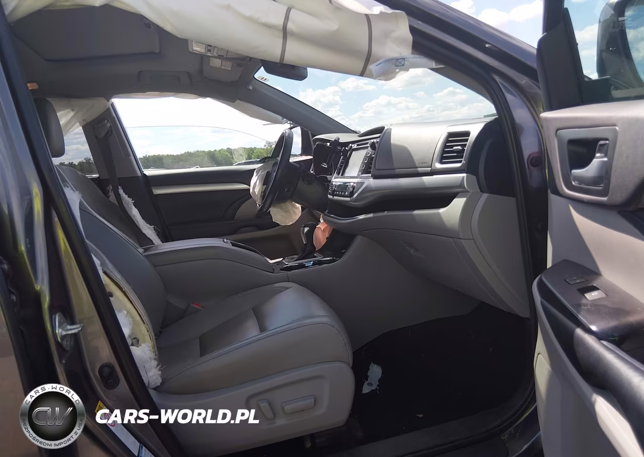 2019 Toyota Highlander Xle VIN:5TDJZRFH3KS597978 - 5
