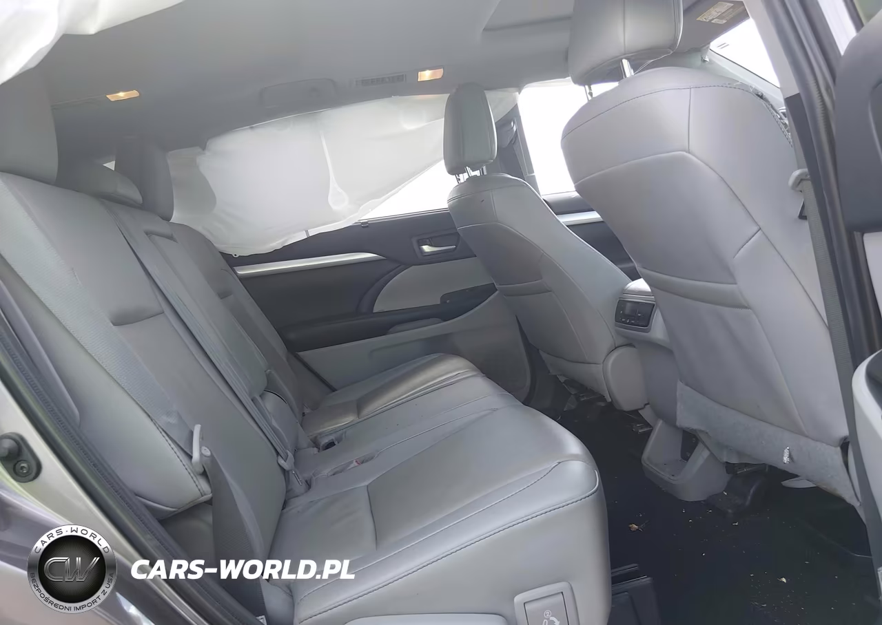 2019 Toyota Highlander Xle VIN:5TDJZRFH3KS597978 - 8