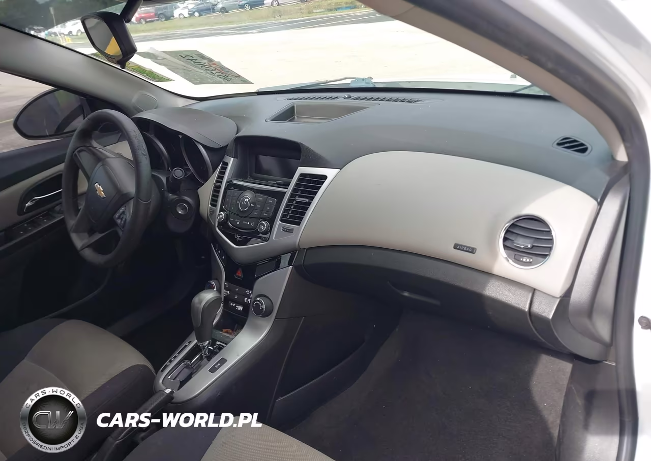 2014 Chevrolet Cruze Ls Auto VIN:1G1PA5SH5E7393609 - 5