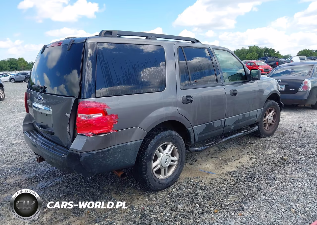 2011 Ford Expedition Xl VIN:1FMJU1F51BEF22512 - 4