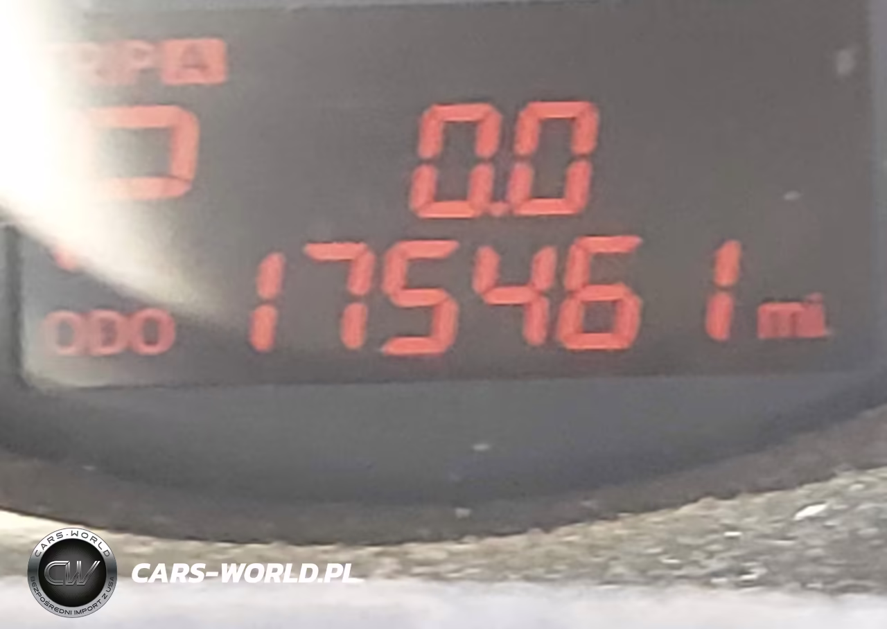 2011 Kia Sorento Lx VIN:5XYKTCA15BG112007 - 13