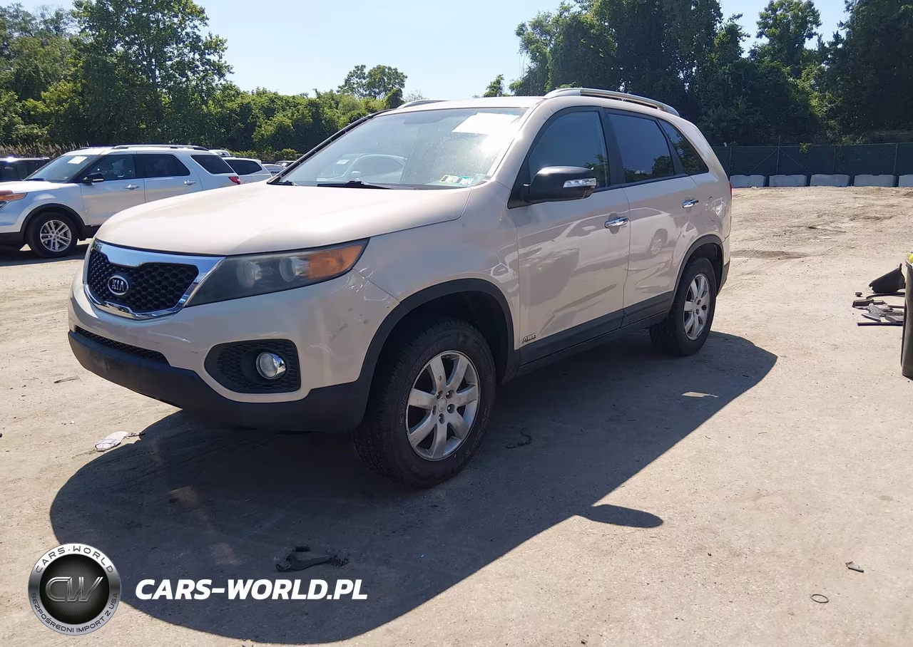 2011 Kia Sorento Lx VIN:5XYKTCA15BG112007 - 2