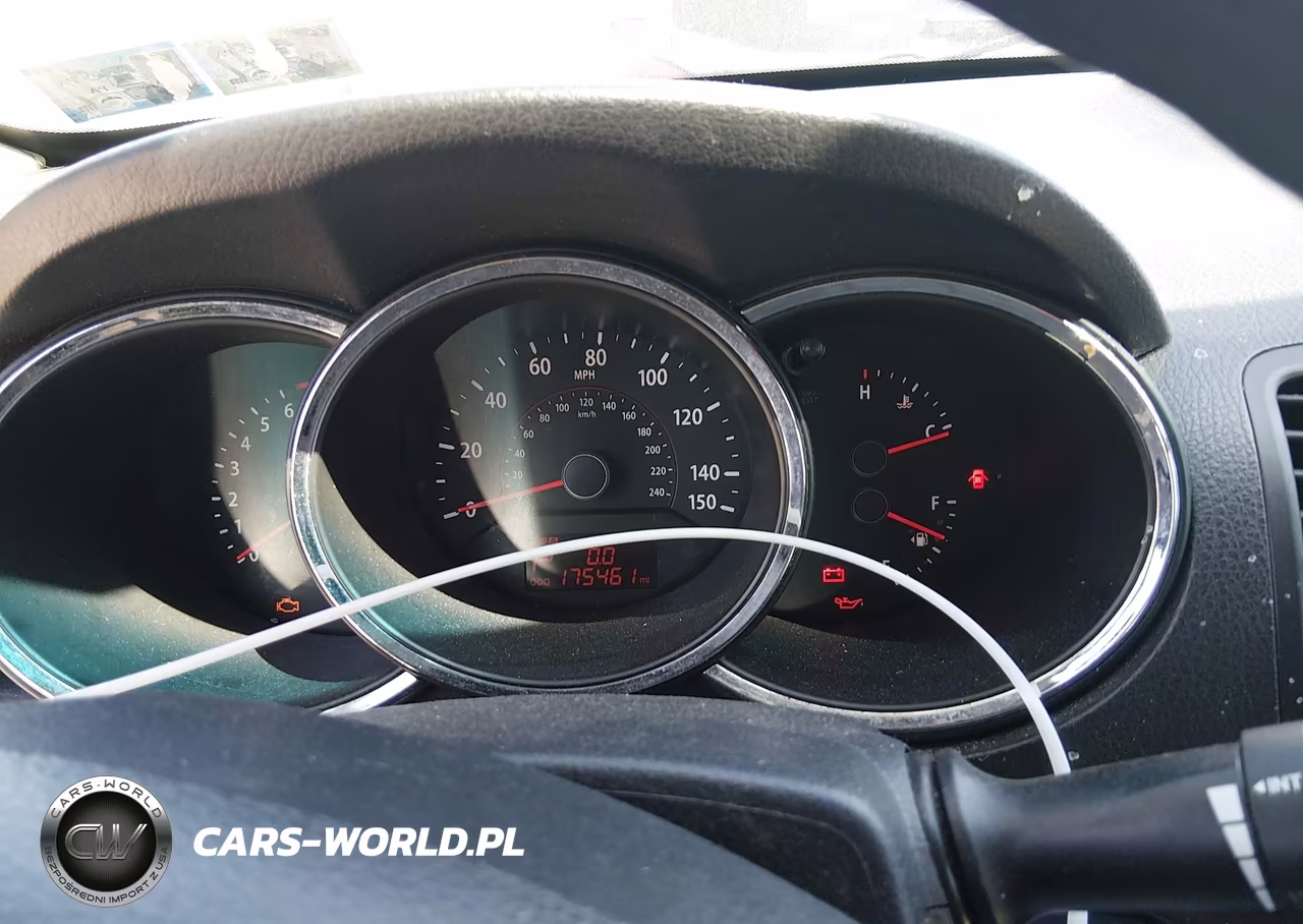 2011 Kia Sorento Lx VIN:5XYKTCA15BG112007 - 7