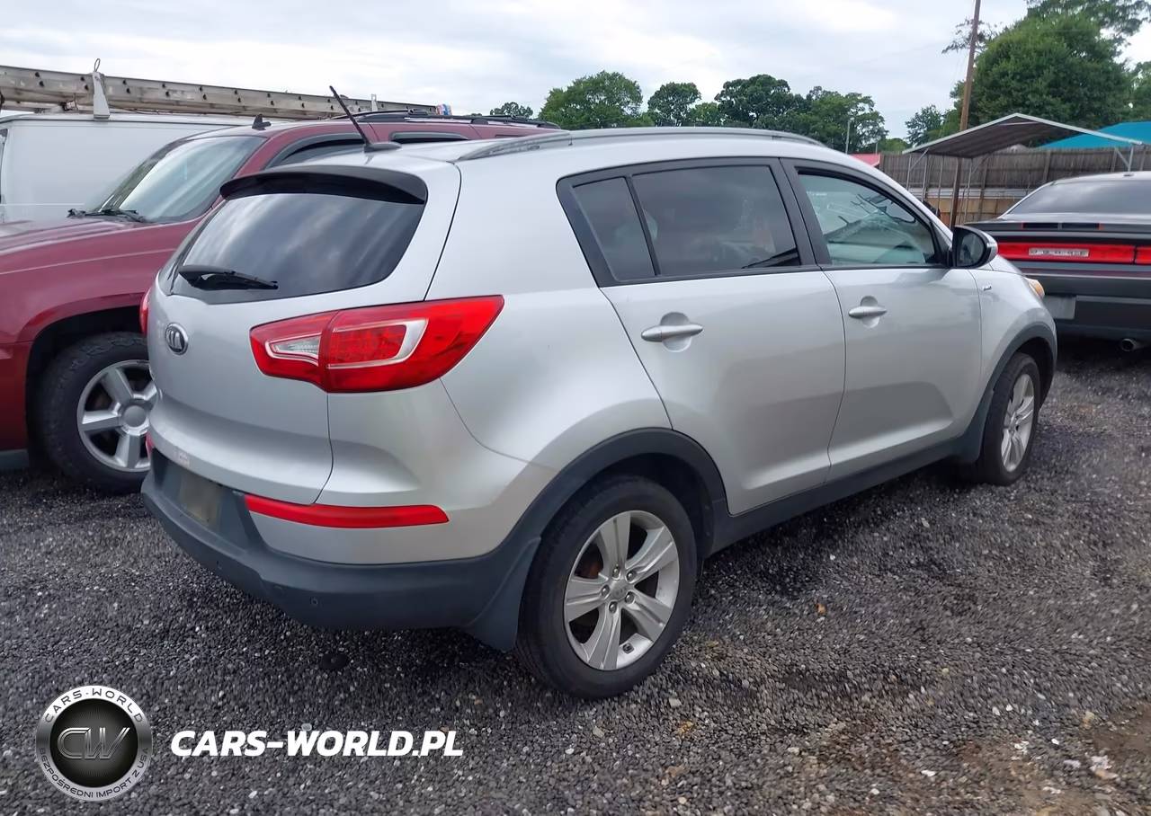 2013 Kia Sportage Lx VIN:KNDPBCA22D7509997 - 4