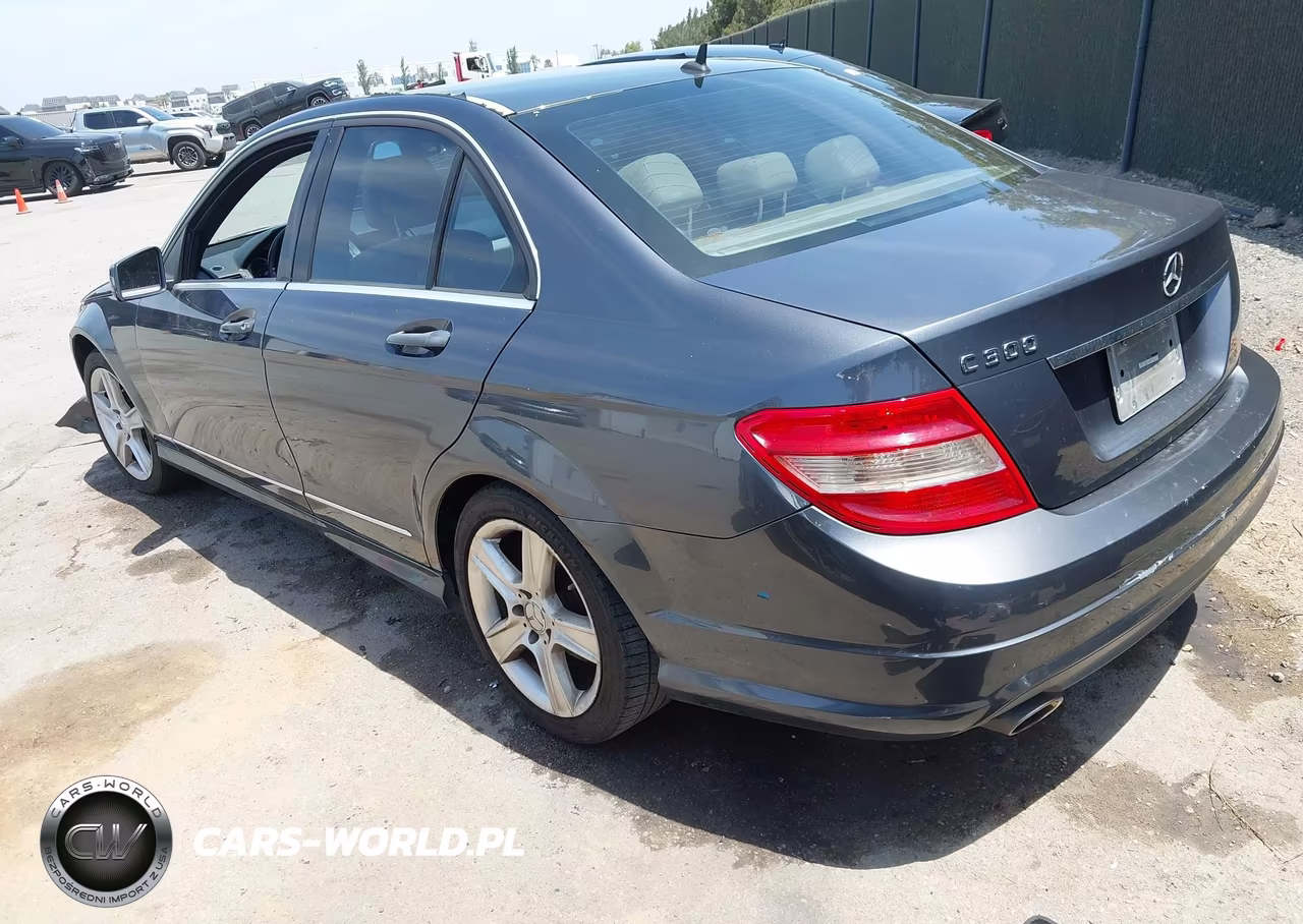 2011 Mercedes-Benz C 300 Sport VIN:WDDGF5EB2BR176881 - 3
