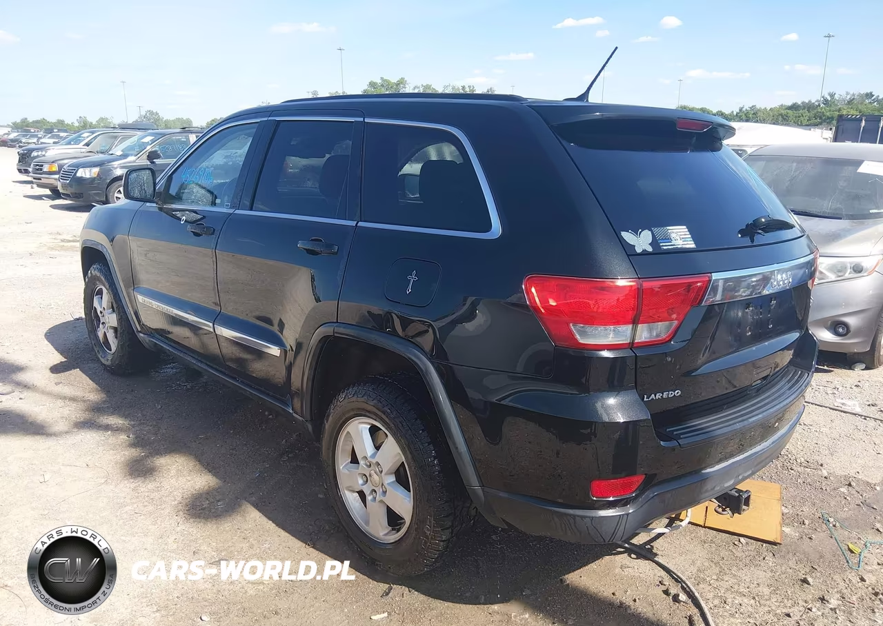 2012 Jeep Grand Cherokee Laredo VIN:1C4RJEAG1CC167130 - 3