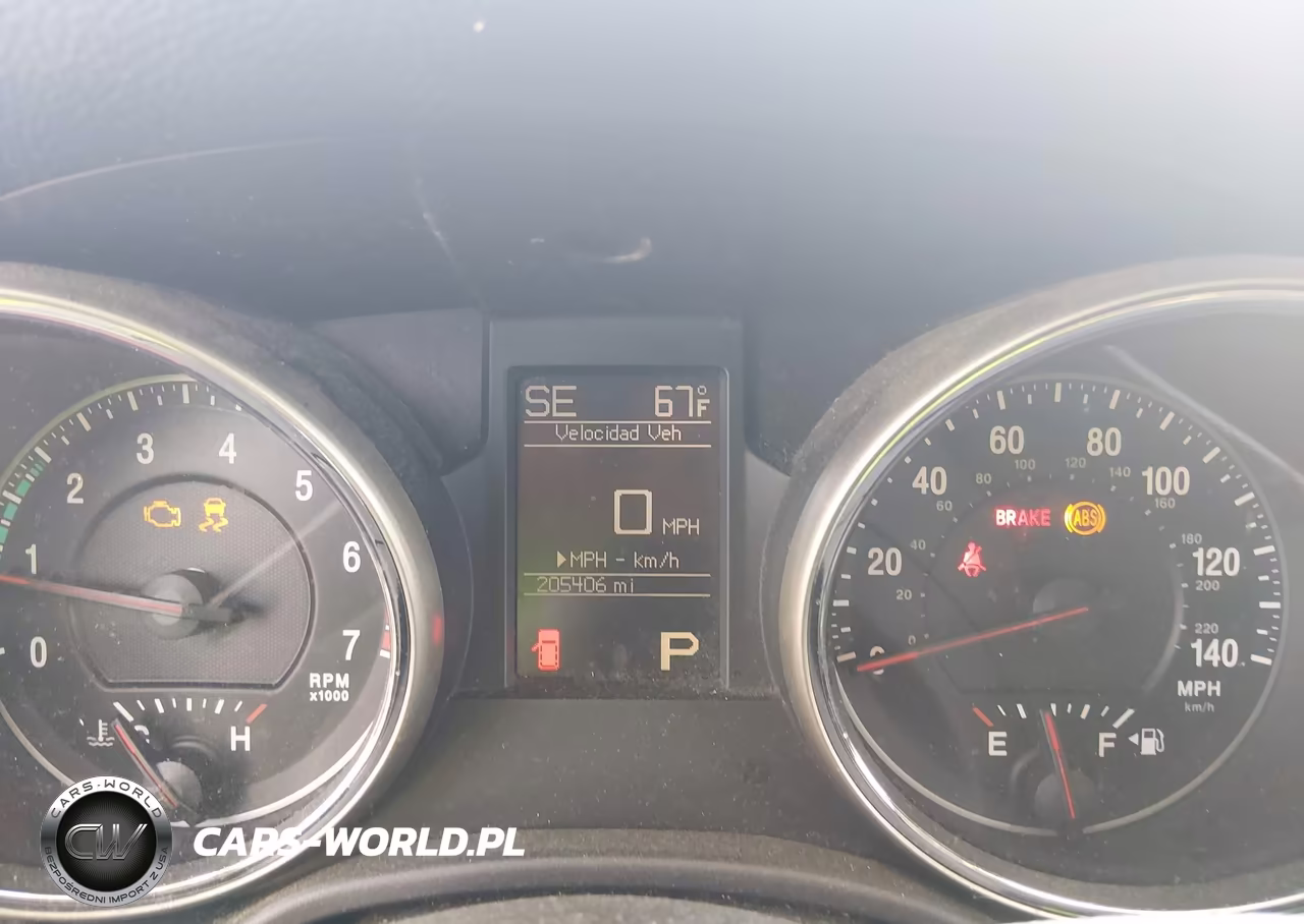 2012 Jeep Grand Cherokee Laredo VIN:1C4RJEAG1CC167130 - 7