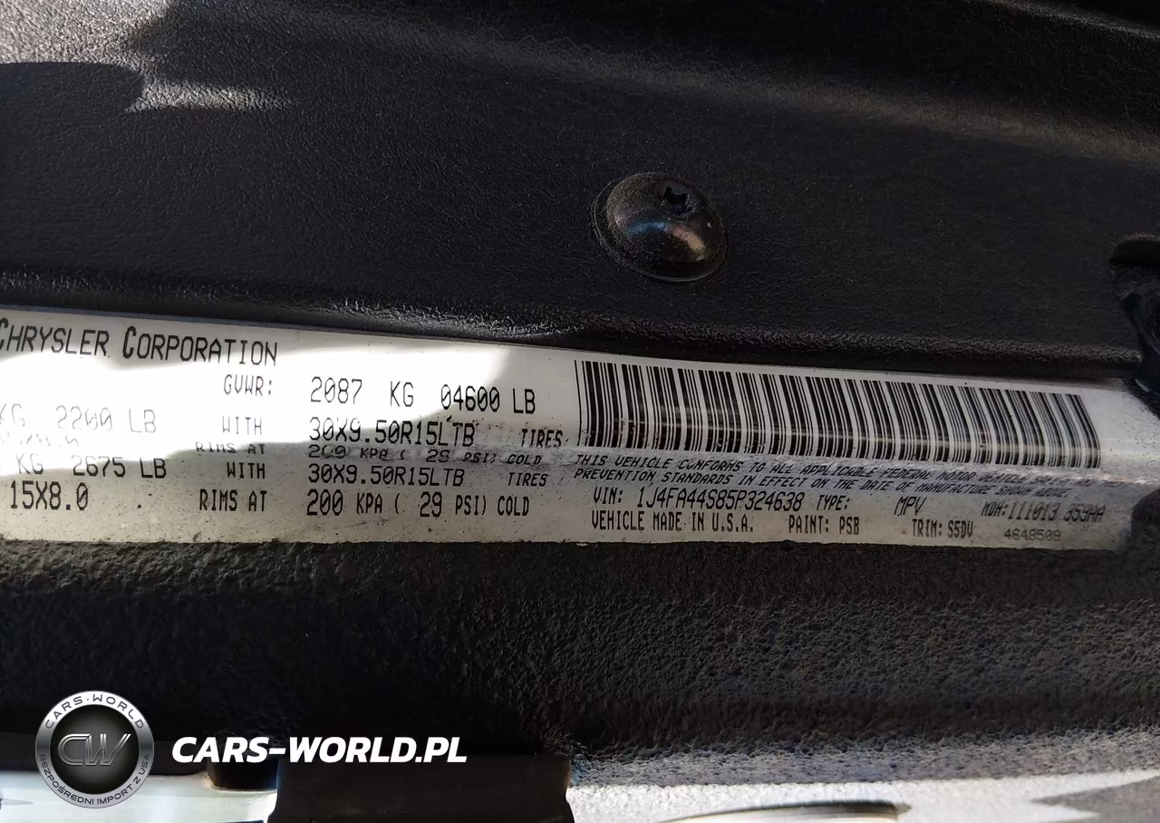 2005 Jeep Wrangler Unlimited VIN:1J4FA44S85P324638 - 9