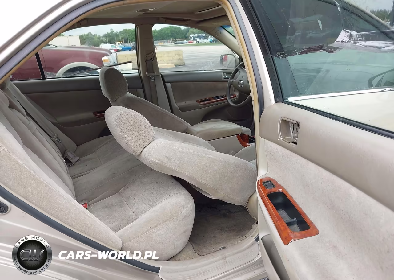 2002 Toyota Camry Xle VIN:4T1BE30K12U043427 - 8
