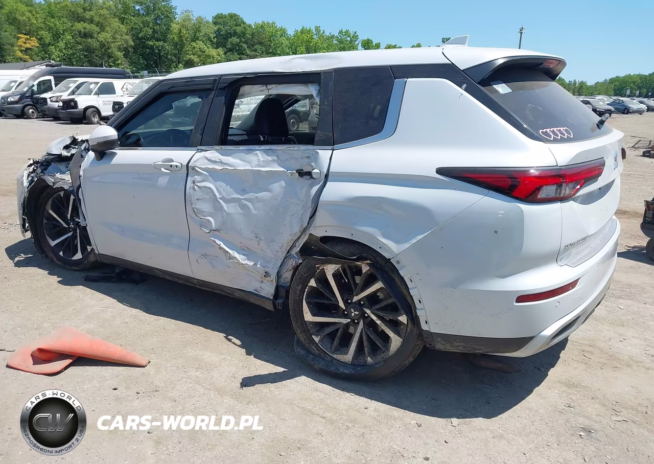 2023 Mitsubishi Outlander Ralliart S-Awc-Se 2.5 S-Awc-Se Black Edition S-Awc-Se Special Editiont S-Awc VIN:JA4J4UA85PZ025643 - 3