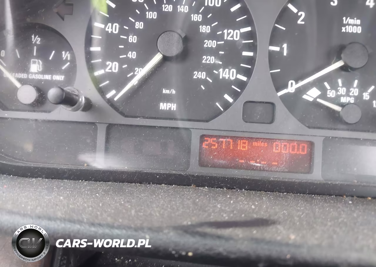 2002 BMW 325I VIN:WBAEV33492KL77910 - 7