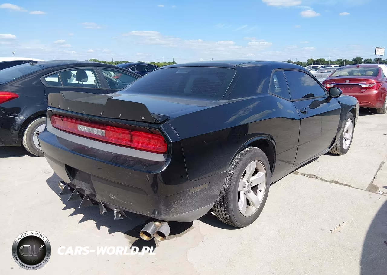 2014 Dodge Challenger Sxt VIN:2C3CDYAG3EH110981 - 4