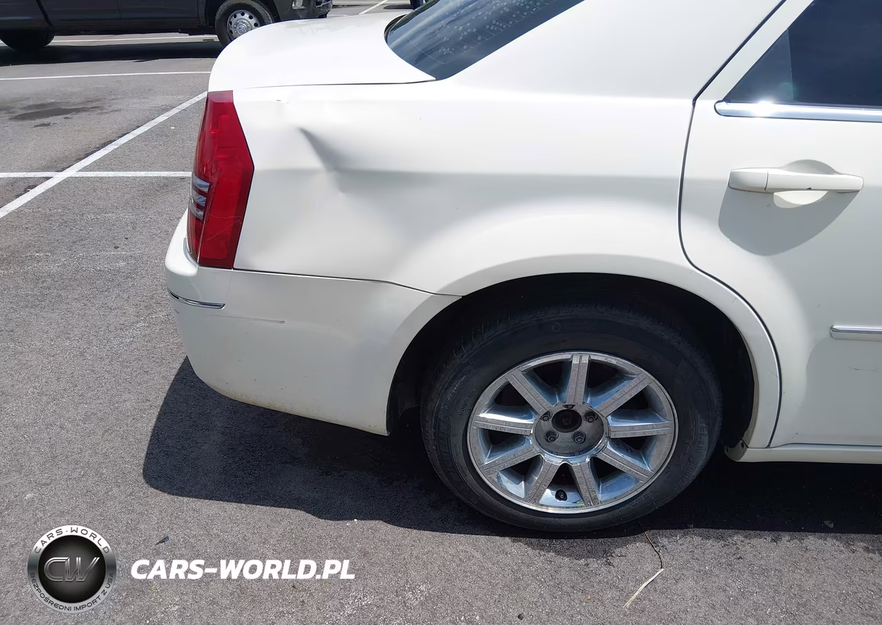 2008 Chrysler 300 Touring VIN:2C3LA53G98H223083 - 6