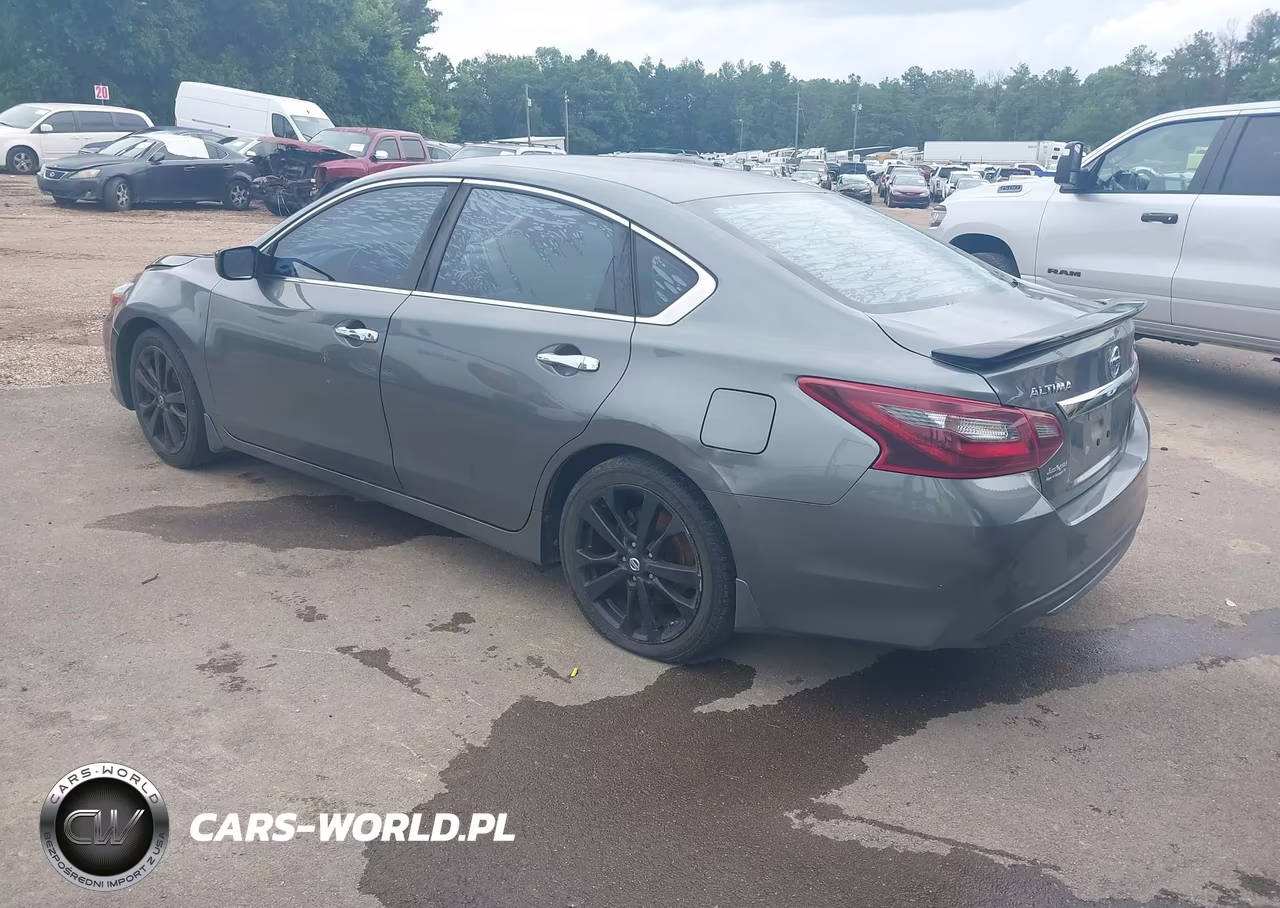 2017 Nissan Altima 2.5 Sr VIN:1N4AL3AP3HC228390 - 3
