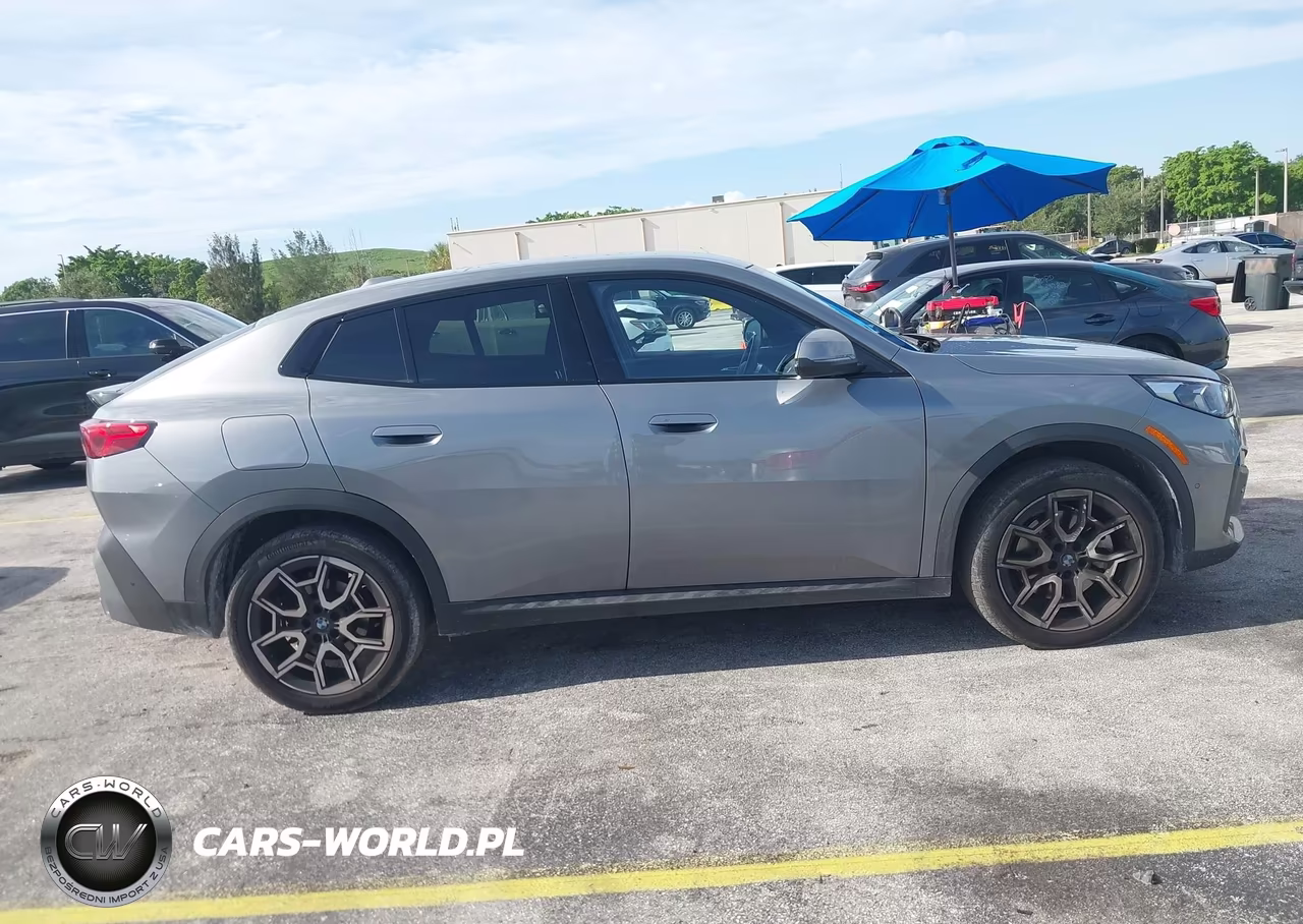 2025 BMW X2 xDrive28I VIN:WBX63GM05S5371863 - 13