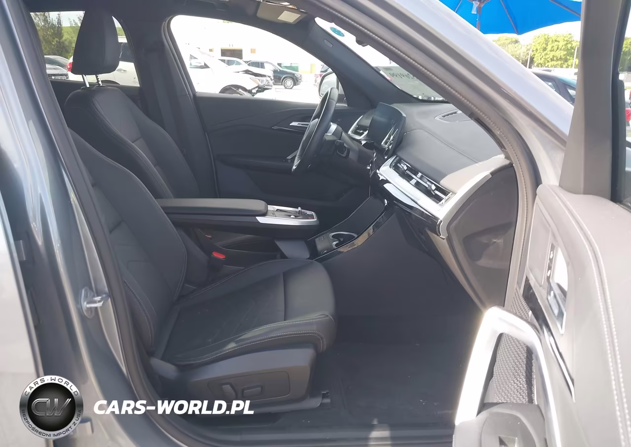 2025 BMW X2 xDrive28I VIN:WBX63GM05S5371863 - 5