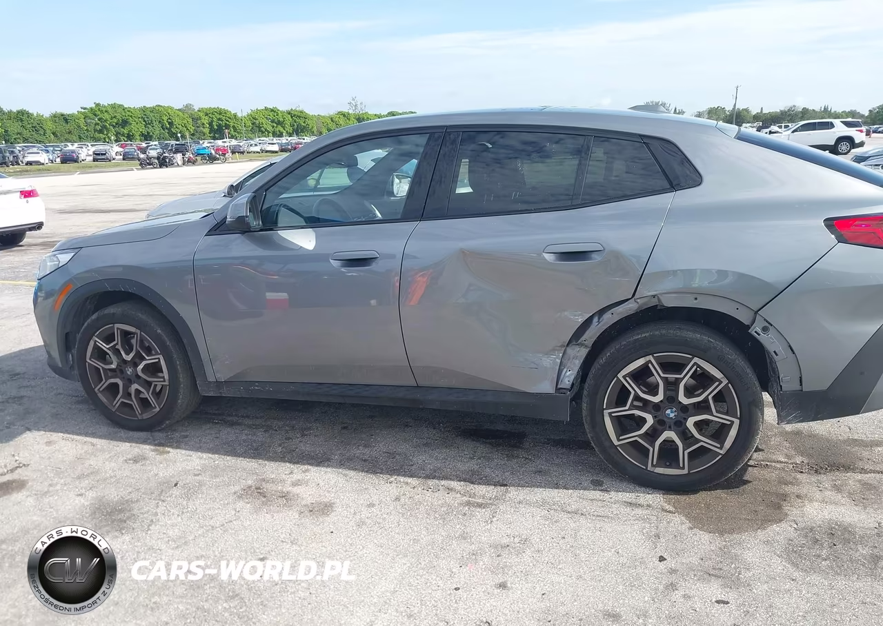 2025 BMW X2 xDrive28I VIN:WBX63GM05S5371863 - 6