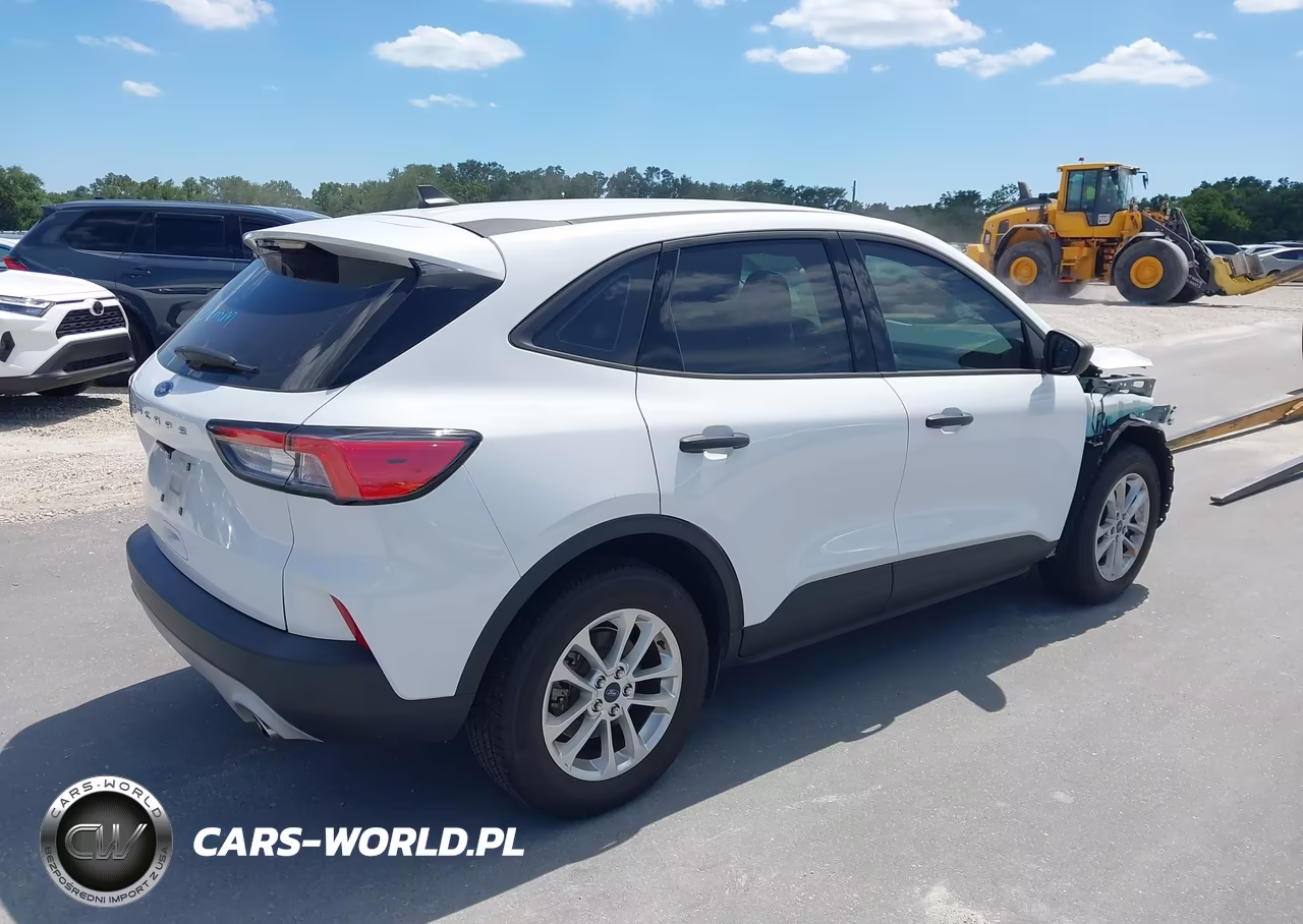 2022 Ford Escape S VIN:1FMCU0F66NUB56746 - 4