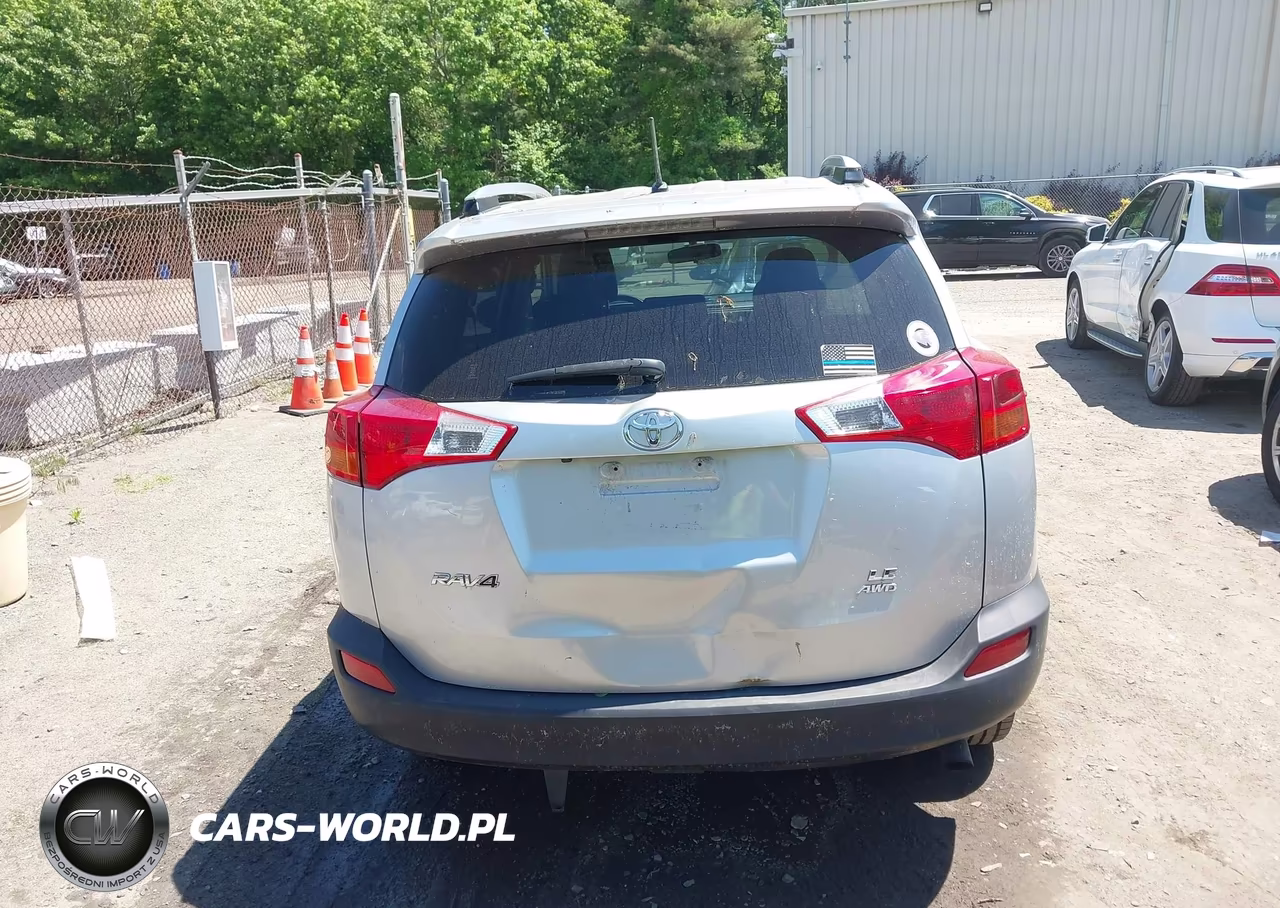 2015 Toyota Rav4 Le VIN:JTMBFREV3FJ048594 - 16