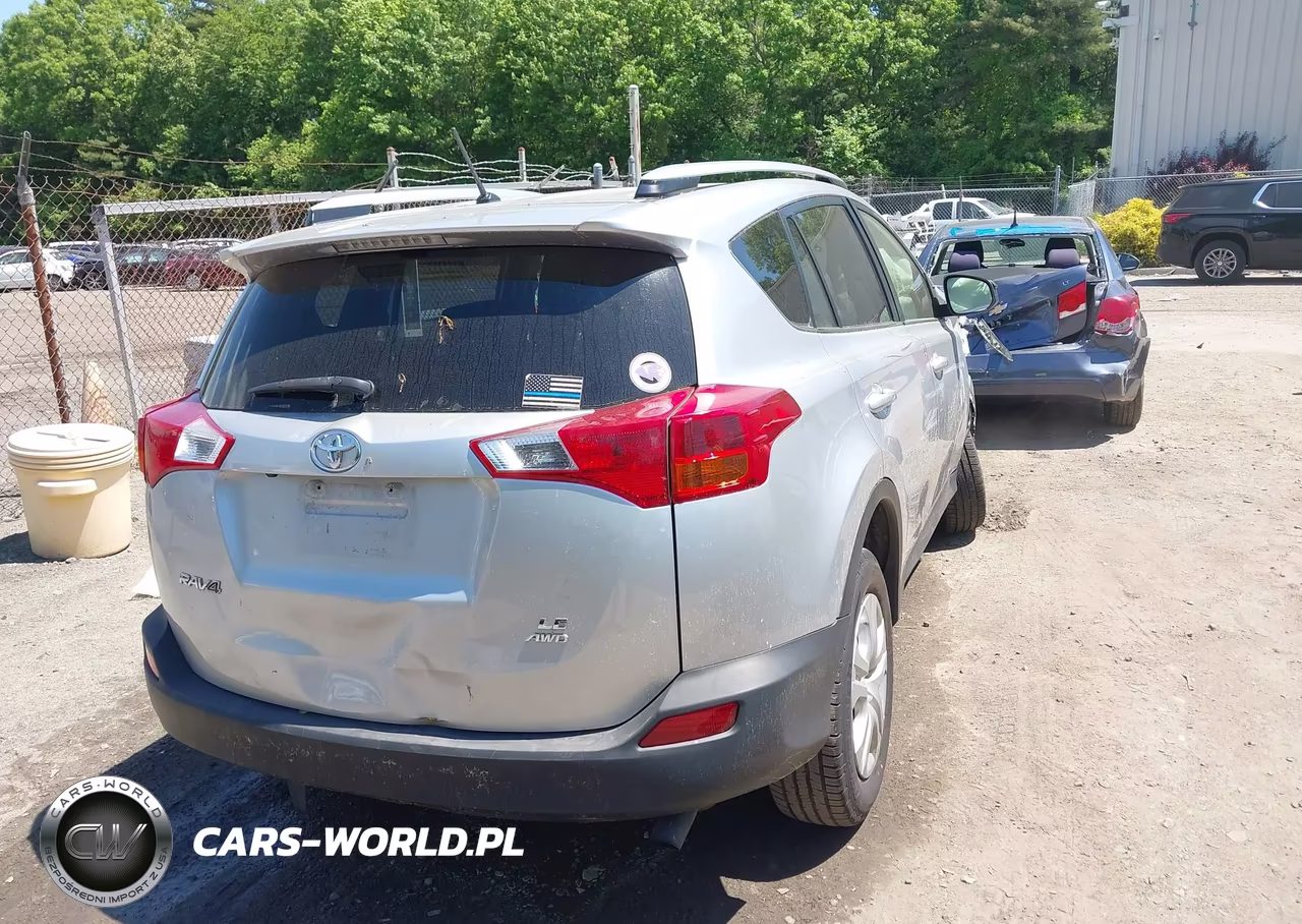 2015 Toyota Rav4 Le VIN:JTMBFREV3FJ048594 - 4