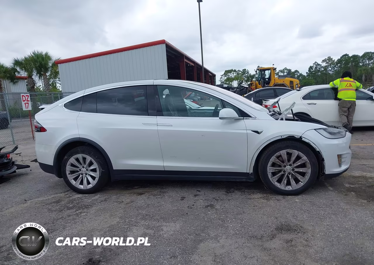 2020 Tesla Model X Long Range Dual Motor All-Wheel Drive-Long Range Plus Dual Motor All-Wheel Drive VIN:5YJXCAE23LF232653 - 12
