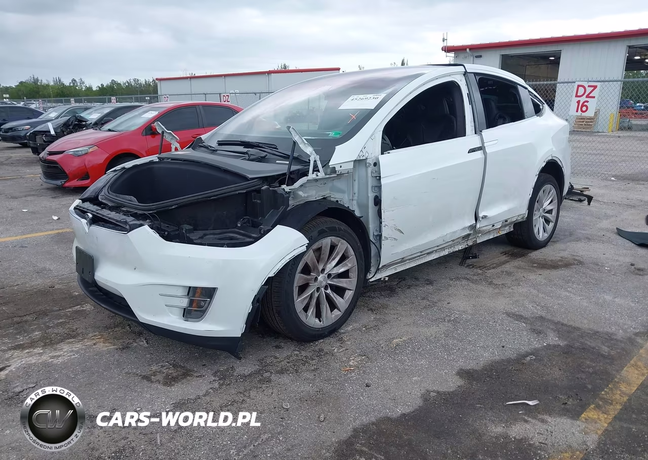 2020 Tesla Model X Long Range Dual Motor All-Wheel Drive-Long Range Plus Dual Motor All-Wheel Drive VIN:5YJXCAE23LF232653 - 2