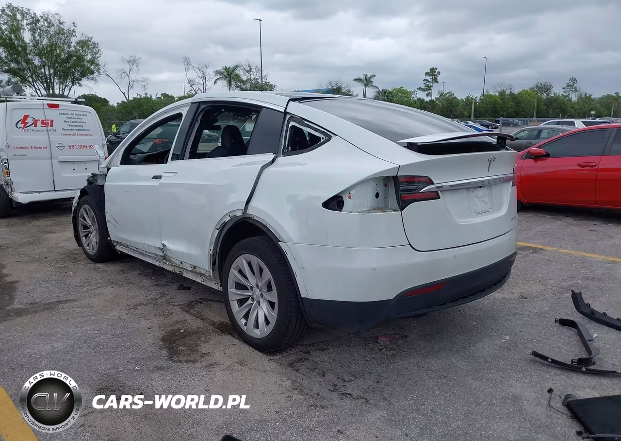 2020 Tesla Model X Long Range Dual Motor All-Wheel Drive-Long Range Plus Dual Motor All-Wheel Drive VIN:5YJXCAE23LF232653 - 3