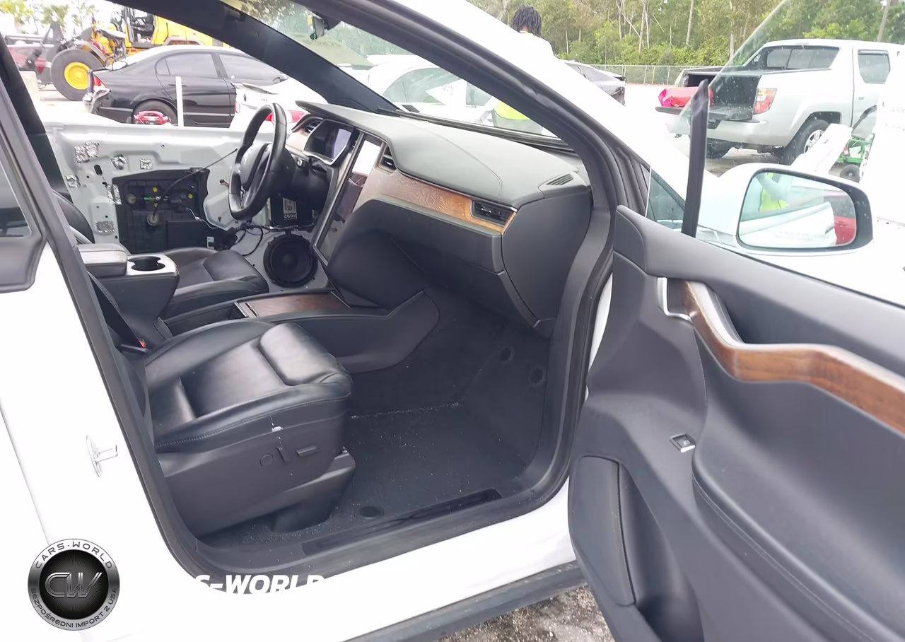 2020 Tesla Model X Long Range Dual Motor All-Wheel Drive-Long Range Plus Dual Motor All-Wheel Drive VIN:5YJXCAE23LF232653 - 5