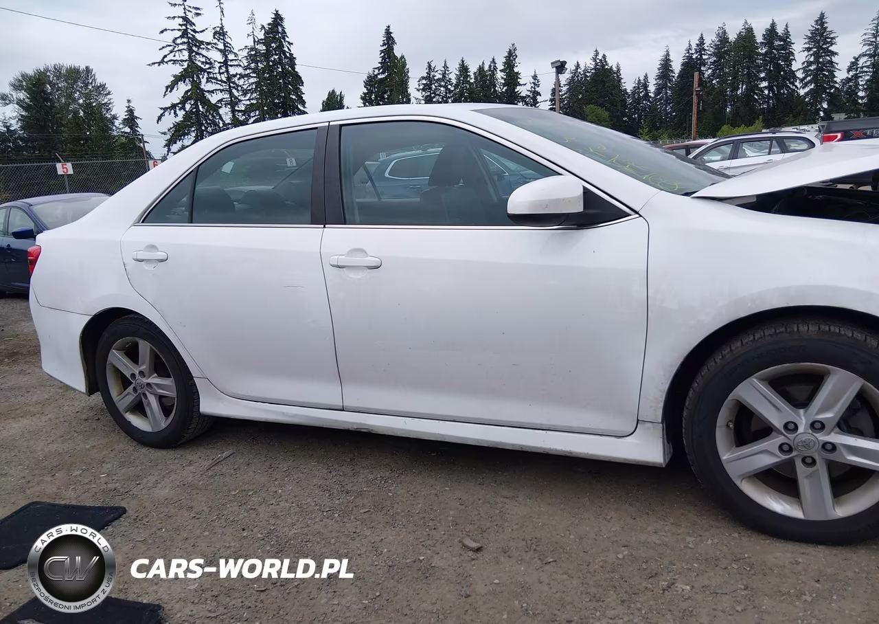 2013 Toyota Camry Se VIN:4T1BF1FK8DU244141 - 14