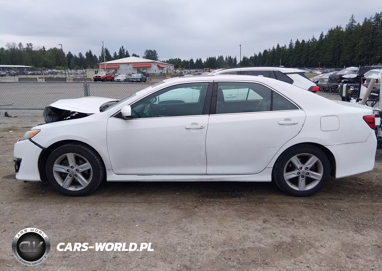 2013 Toyota Camry Se VIN:4T1BF1FK8DU244141 - 15
