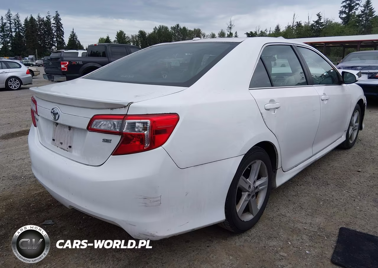 2013 Toyota Camry Se VIN:4T1BF1FK8DU244141 - 4