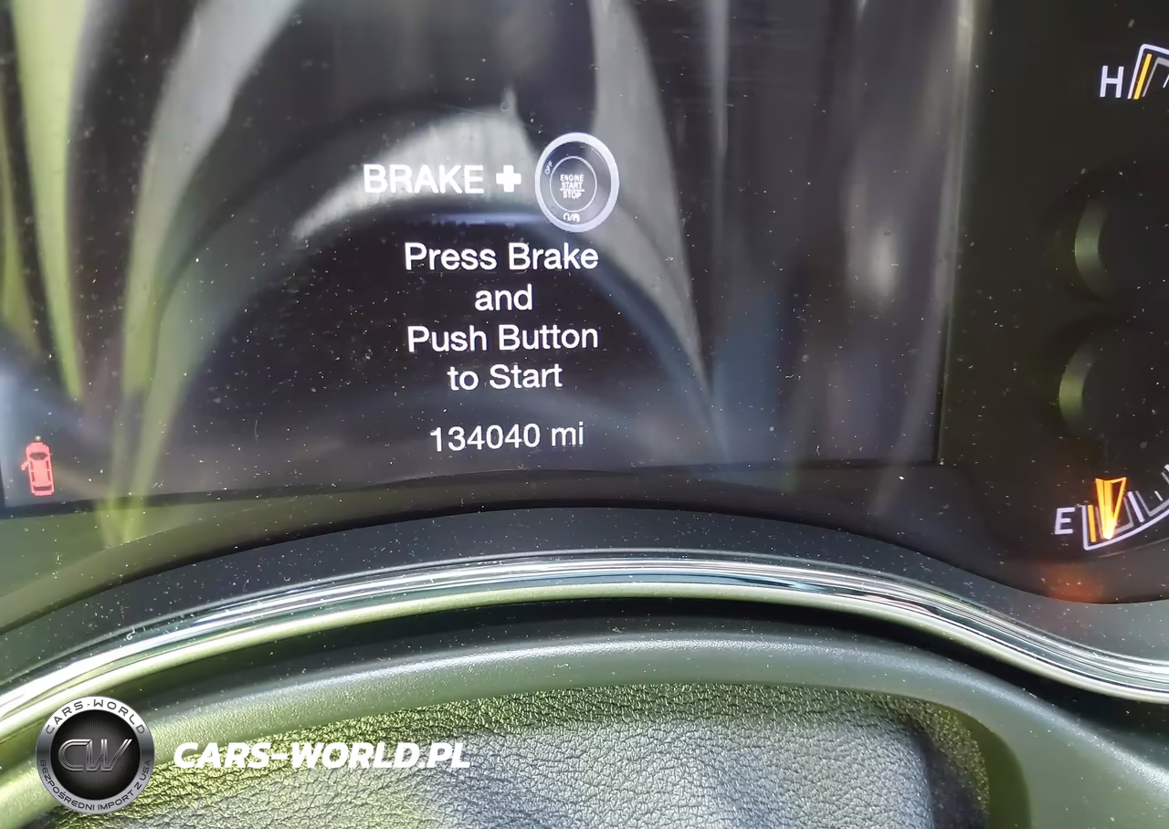 2020 Jeep Grand Cherokee Altitude 4X2 VIN:1C4RJEAG8LC439544 - 15