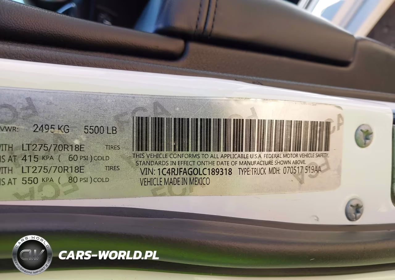 2020 Jeep Grand Cherokee Altitude 4X2 VIN:1C4RJEAG8LC439544 - 9