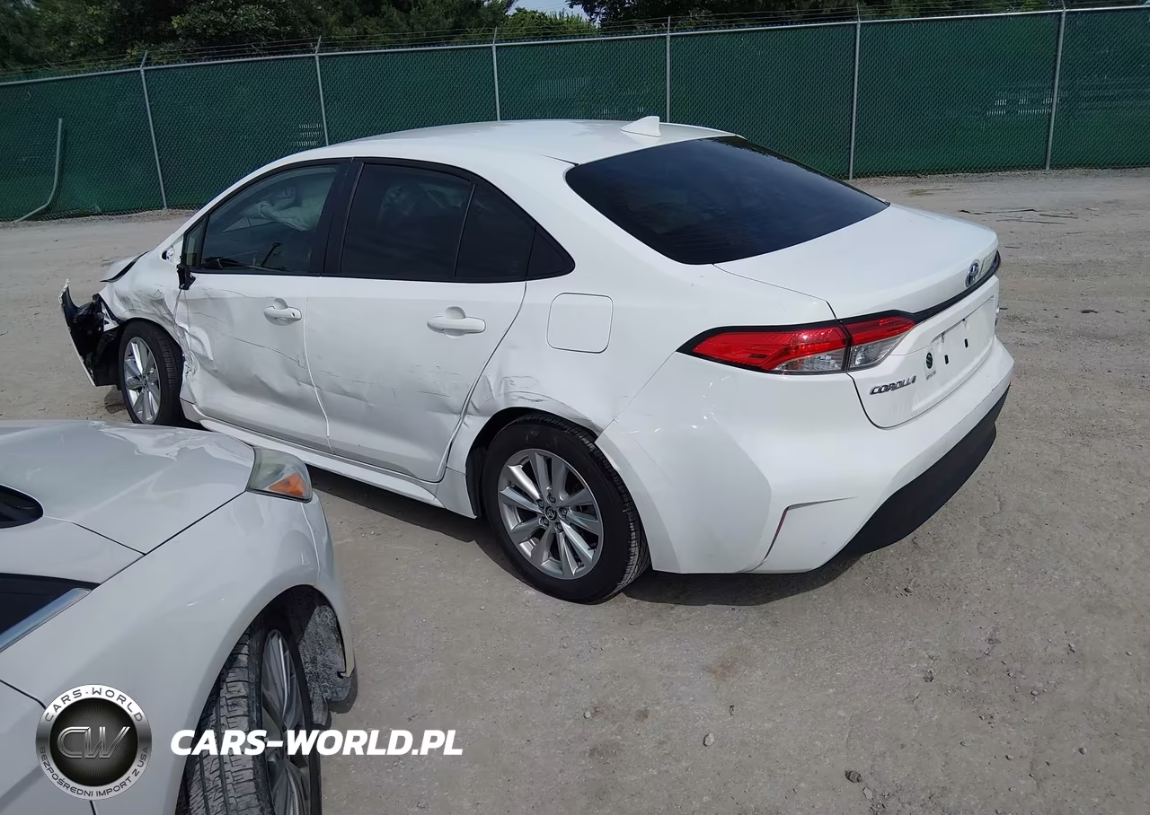 2024 Toyota Corolla Hybrid Le VIN:JTDBCMFE5R3050544 - 3