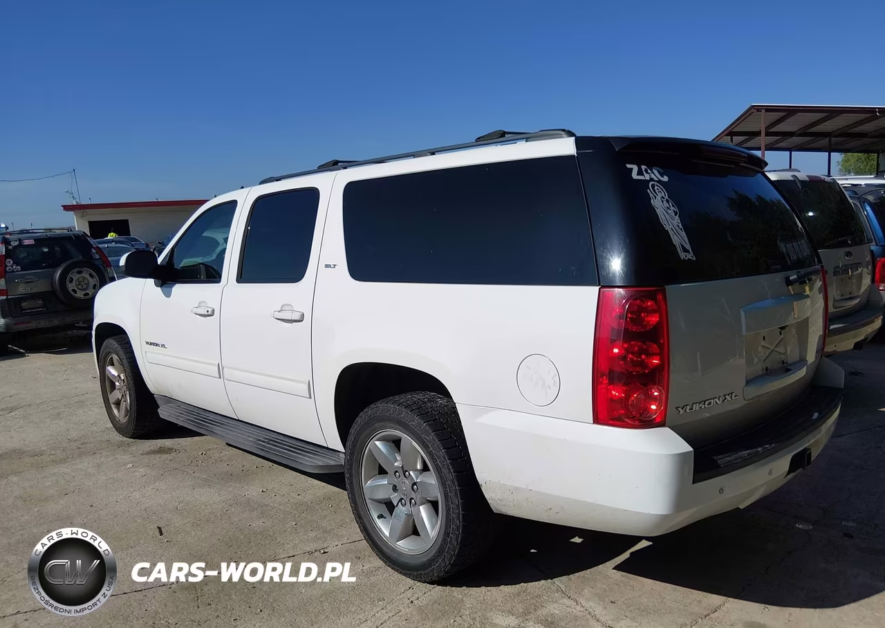 2013 GMC Yukon Xl 1500 Slt VIN:1GKS1KE04DR230379 - 3
