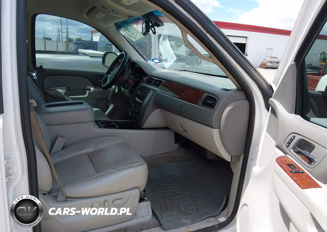 2013 GMC Yukon Xl 1500 Slt VIN:1GKS1KE04DR230379 - 5