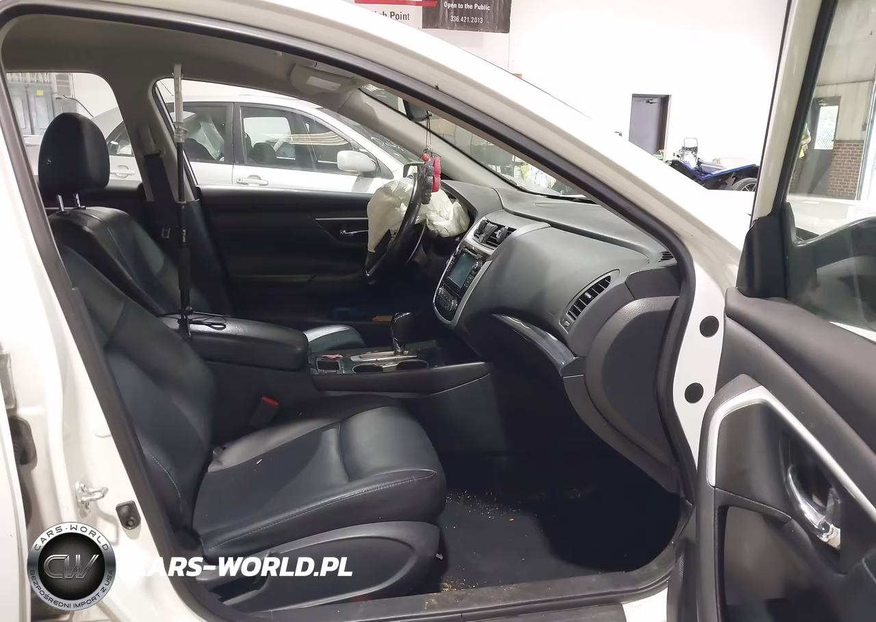 2018 Nissan Altima 2.5 Sr VIN:1N4AL3AP6JC225621 - 5