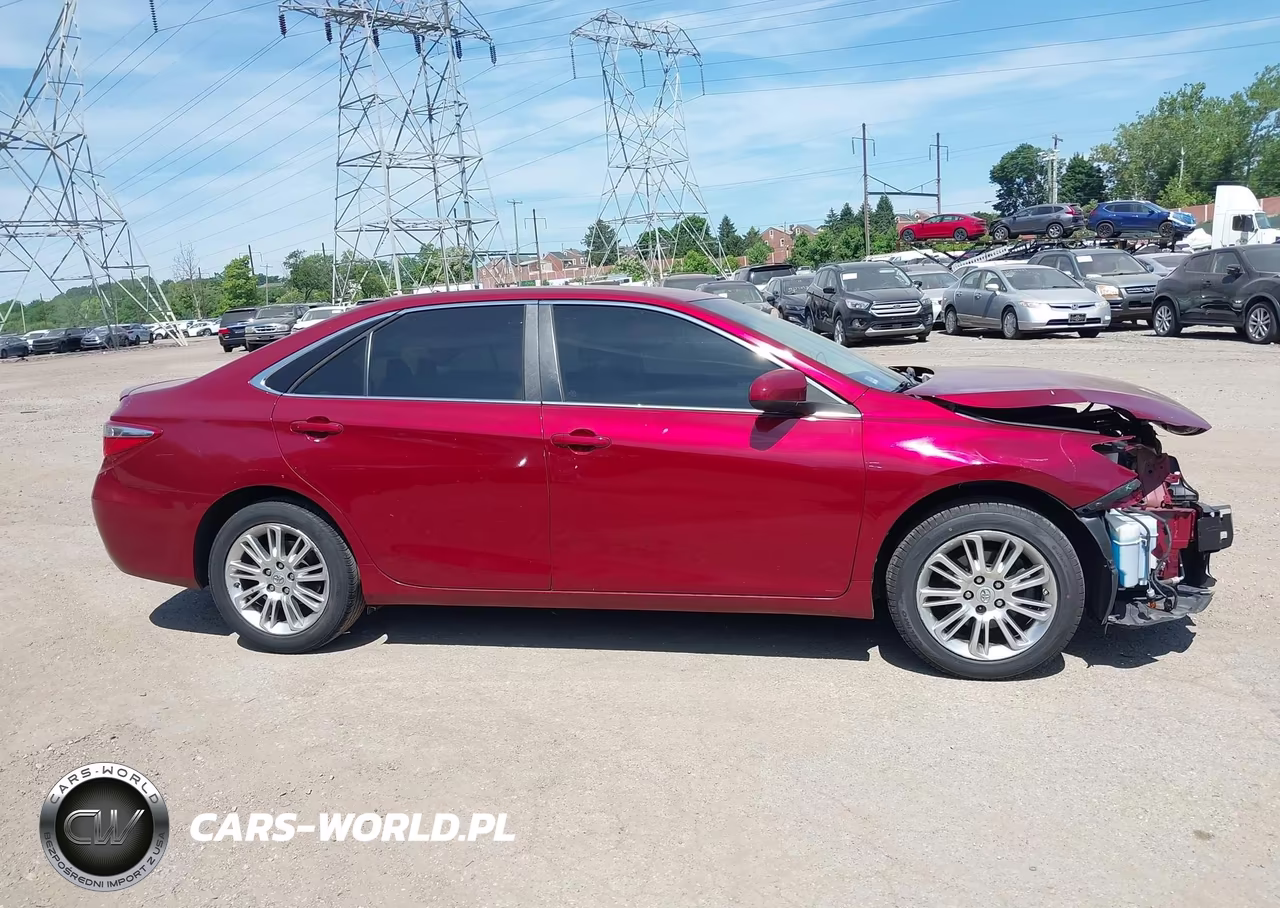 2015 Toyota Camry Le VIN:4T1BF1FK4FU925285 - 14