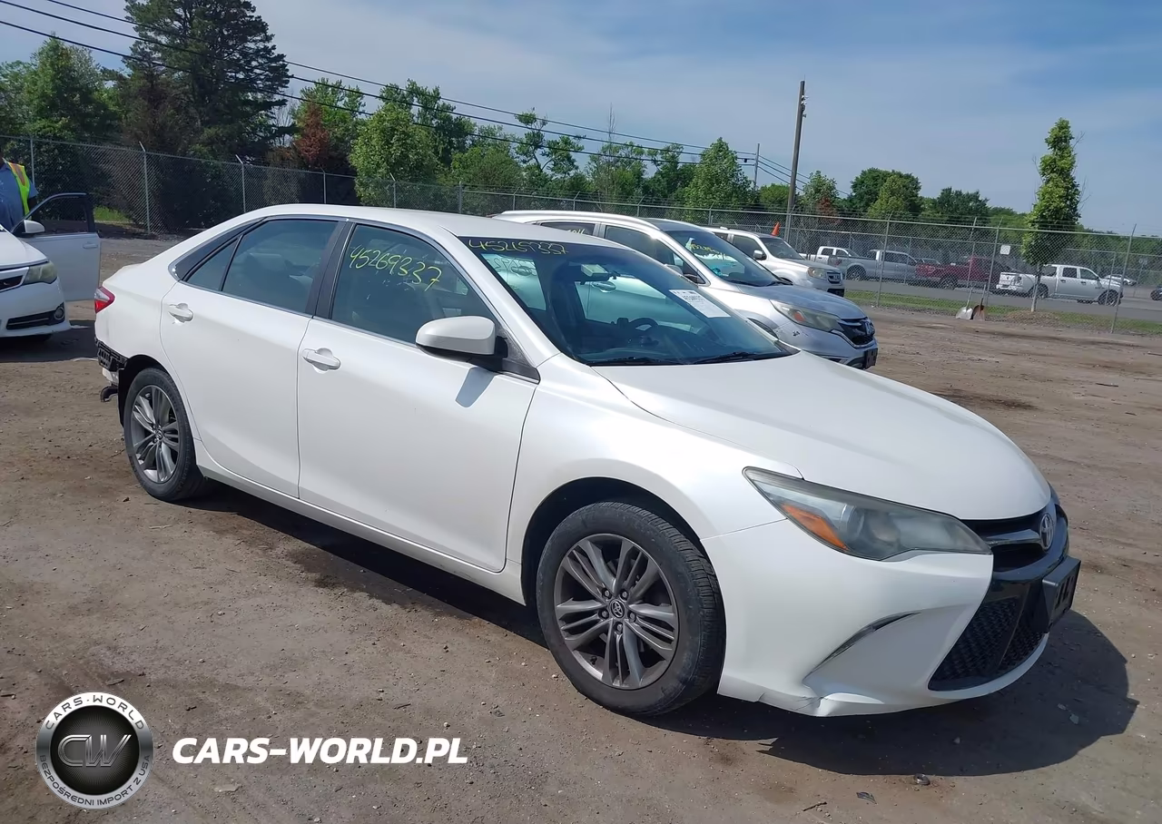 2016 Toyota Camry Se – zdjęcie 1 z 17