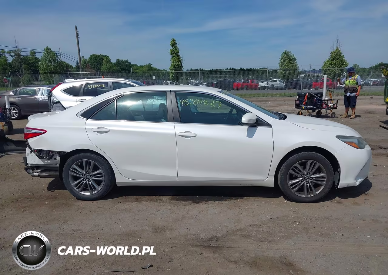 2016 Toyota Camry Se VIN:4T1BF1FK0GU131546 - 14