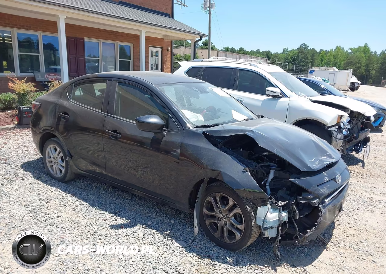 2016 Scion Ia – zdjęcie 1 z 17
