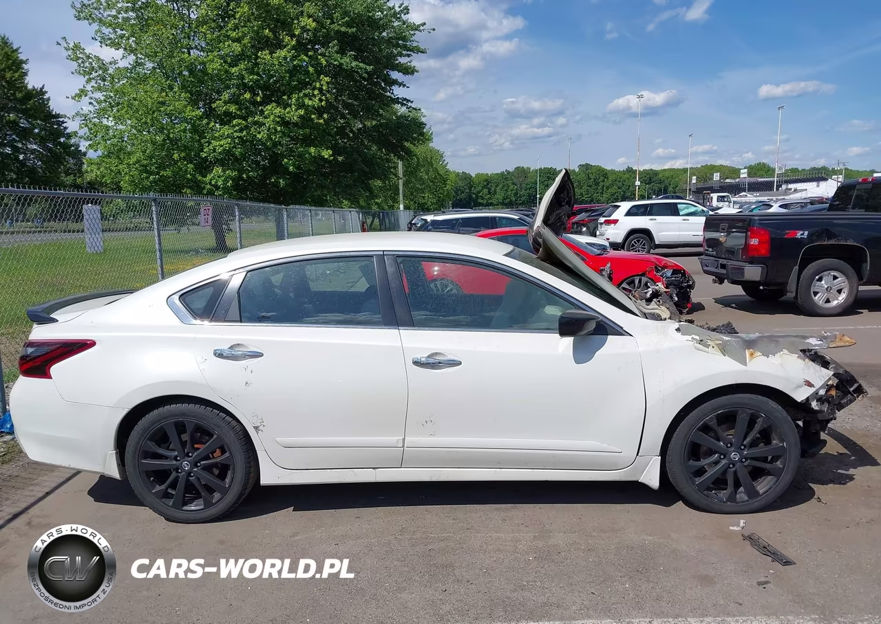 2017 Nissan Altima 2.5 Sr VIN:1N4AL3AP6HC243014 - 13