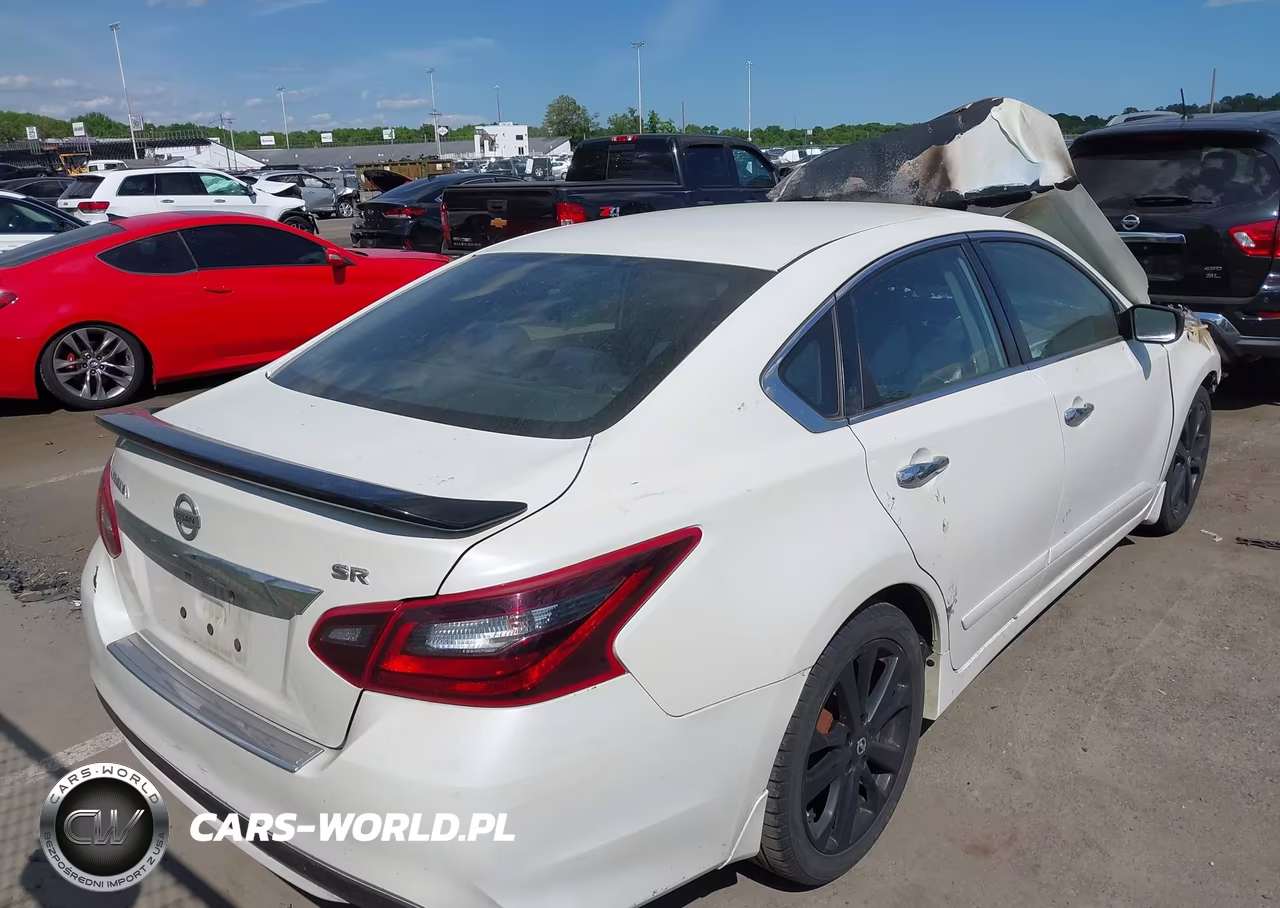 2017 Nissan Altima 2.5 Sr VIN:1N4AL3AP6HC243014 - 4