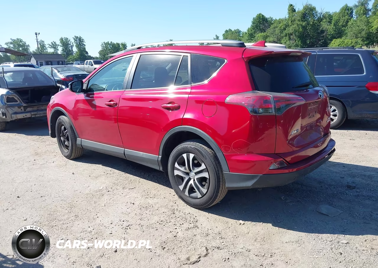 2017 Toyota Rav4 Le VIN:2T3BFREVXHW640644 - 3