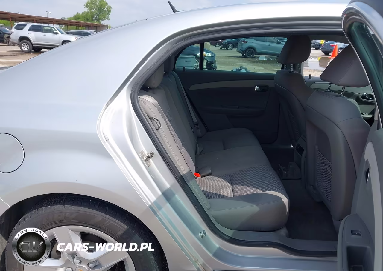 2011 Chevrolet Malibu Ls VIN:1G1ZB5E13BF305095 - 8