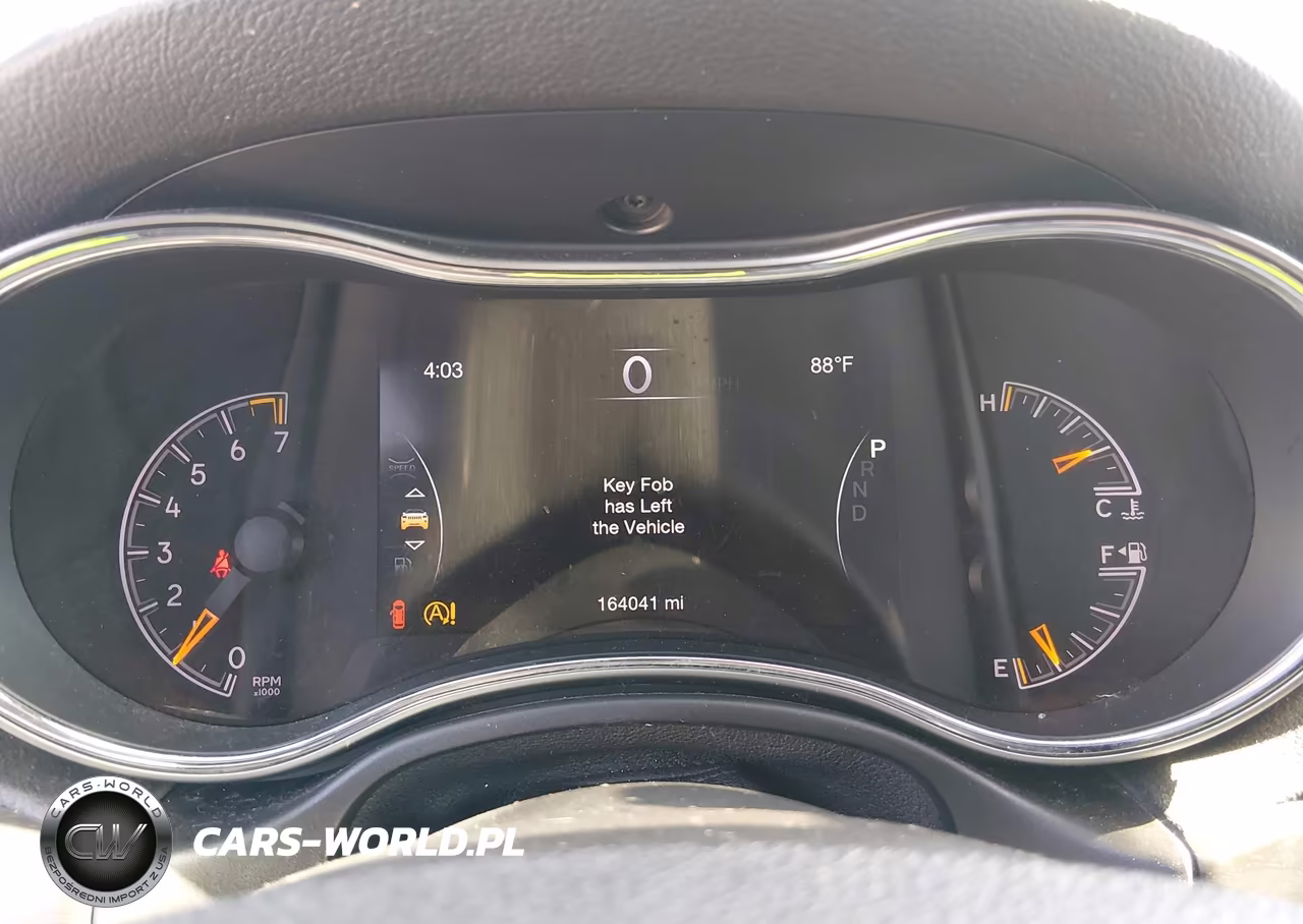 2018 Jeep Grand Cherokee Laredo 4X2 VIN:1C4RJEAG1JC132231 - 7