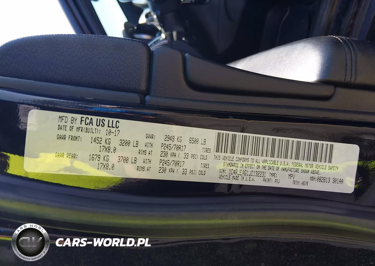 2018 Jeep Grand Cherokee Laredo 4X2 VIN:1C4RJEAG1JC132231 - 9