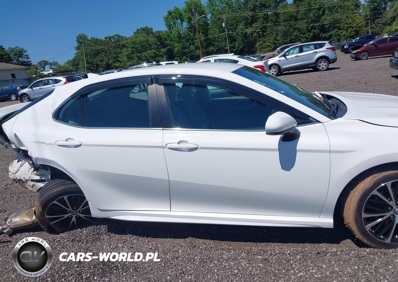 2020 Toyota Camry Se VIN:4T1G11AK6LU877893 - 13